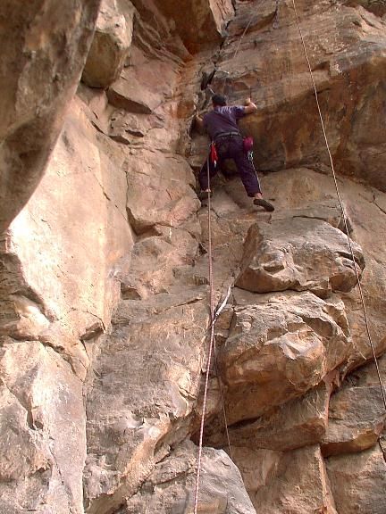Escalada entre las formaciones rojas